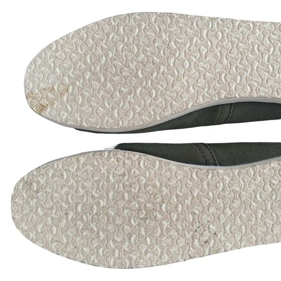 TOMS Men's Alpargata Cotton Canvas Classic Slip On in Olive Green Size 12 - Picture 10 of 11